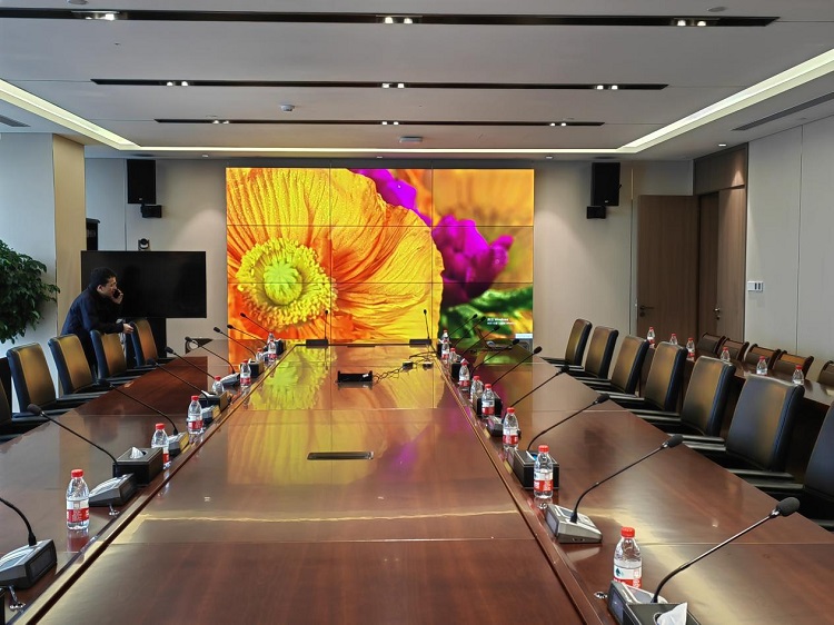 液晶拼接屏怎么樣實(shí)現(xiàn)會議辦公顯示？